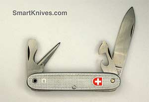 1983 Victorinox Soldier Swiss Army knife