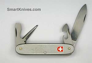 2002 Victorinox Soldier Swiss Army knife