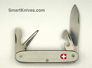 2006 Victorinox Soldier Swiss Army knife