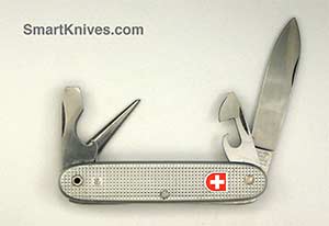 1983 Wenger Soldier Swiss Army knife